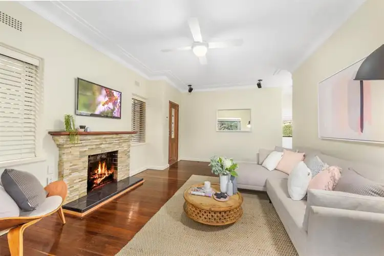 35 Crammond Boulevarde, Caringbah NSW 2229