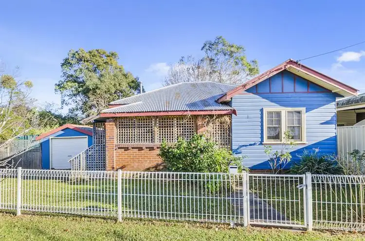 39 Hamilton Street, Dapto NSW 2530