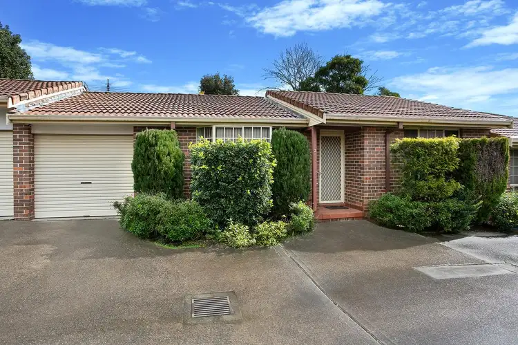2/28 Macquarie Road, Ingleburn NSW 2565