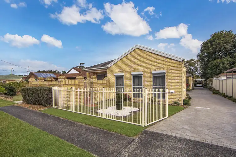 1/10 Waratah Avenue, Woy Woy NSW 2256