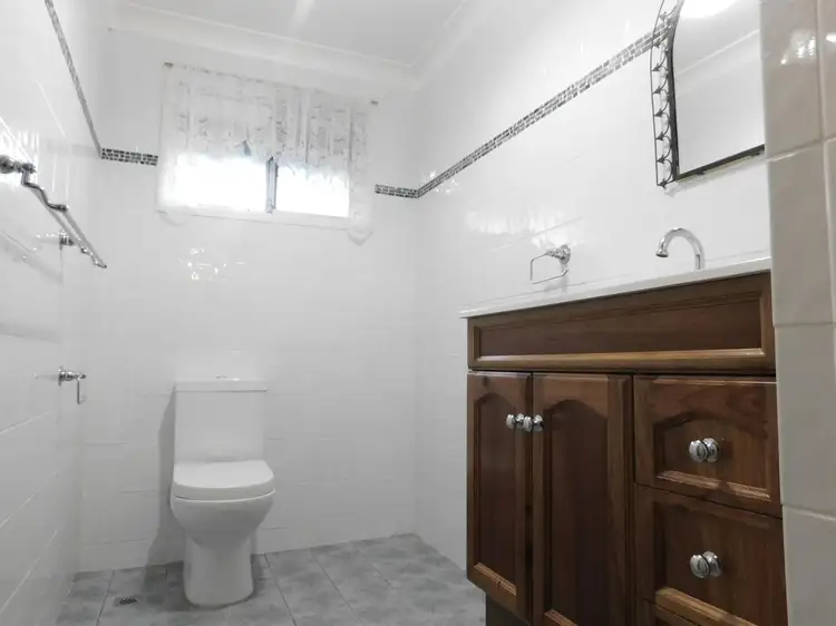 Sixth view of Homely unit listing, 5/95 Piper Street, North Tamworth NSW 2340