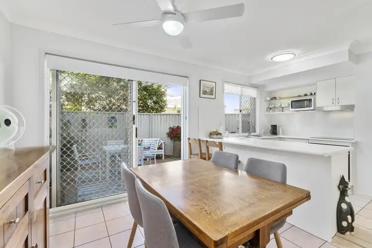 82/2 Coolgardie Street, Elanora QLD 4221