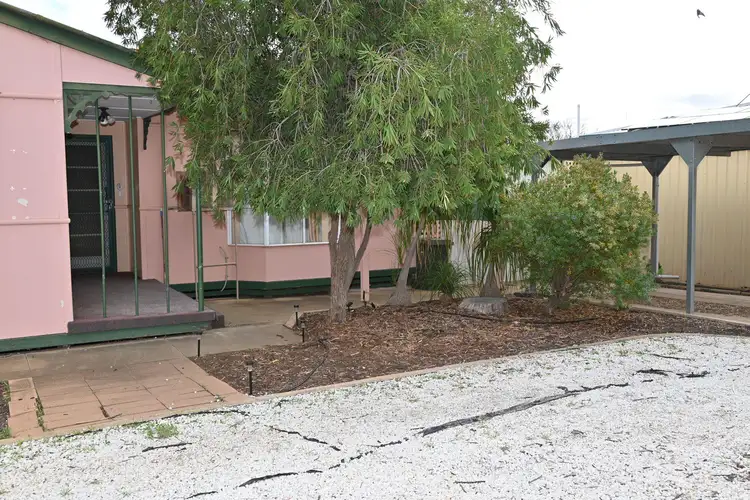 8 Matthews Street, Waikerie SA 5330