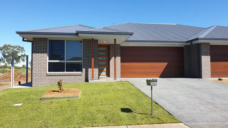 2/12 Appaloosa Place, Tamworth NSW 2340