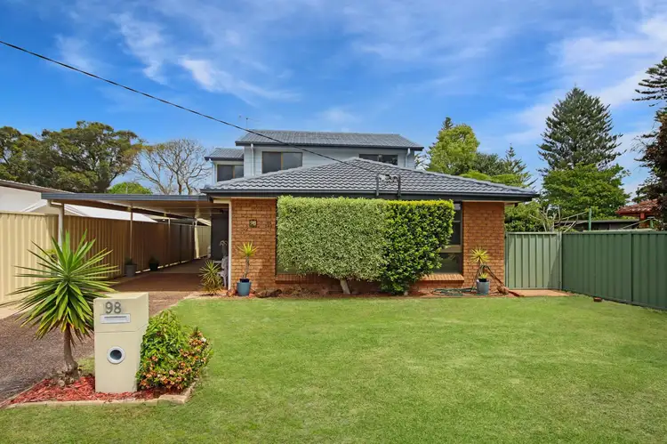 98 Clemenceau Crescent, Tanilba Bay NSW 2319