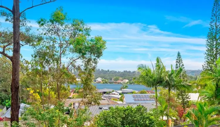29 Currant Street, Elanora QLD 4221