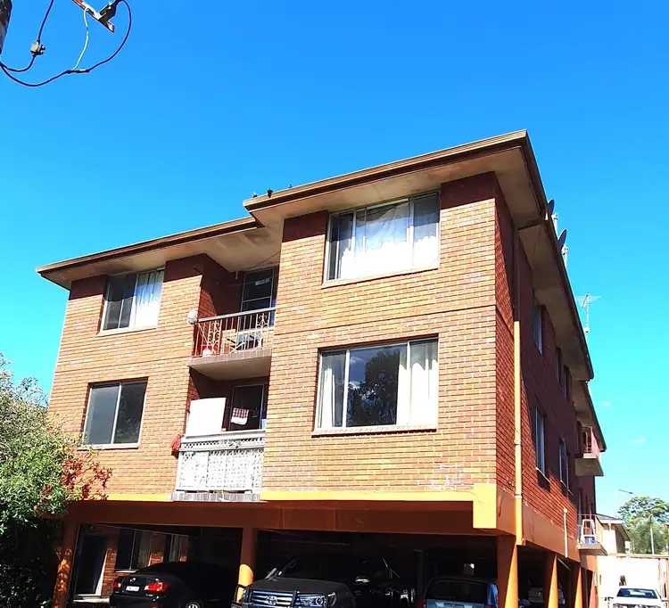 8 Collimore Avenue