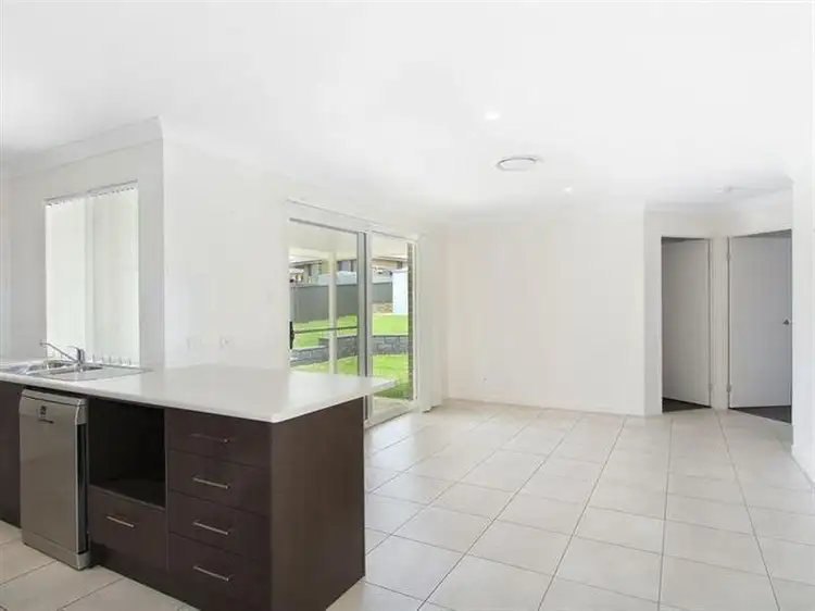 Second view of Homely house listing, 5 Wagtail Close, Tamworth NSW 2340