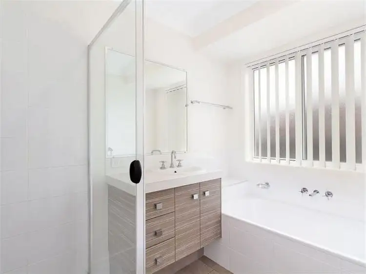 Fourth view of Homely house listing, 5 Wagtail Close, Tamworth NSW 2340