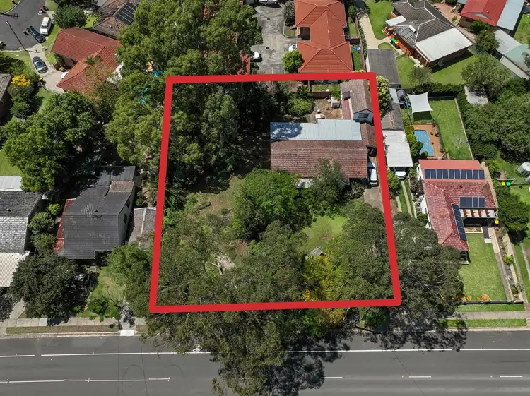 120 Waminda Avenue, Campbelltown NSW 2560
