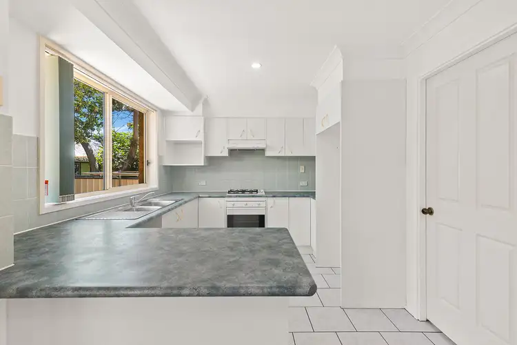 Third view of Homely villa listing, 2/10 Hillcrest Street, Wollongong NSW 2500
