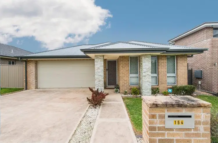 154 Lakeside Parade, Jordan Springs NSW 2747