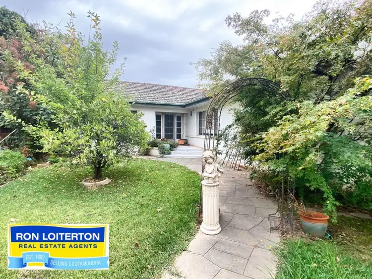 77 Crown Street, Cootamundra NSW 2590