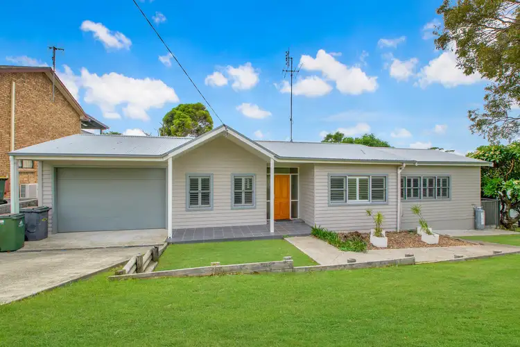 21 Macquarie Drive, Belmont NSW 2280