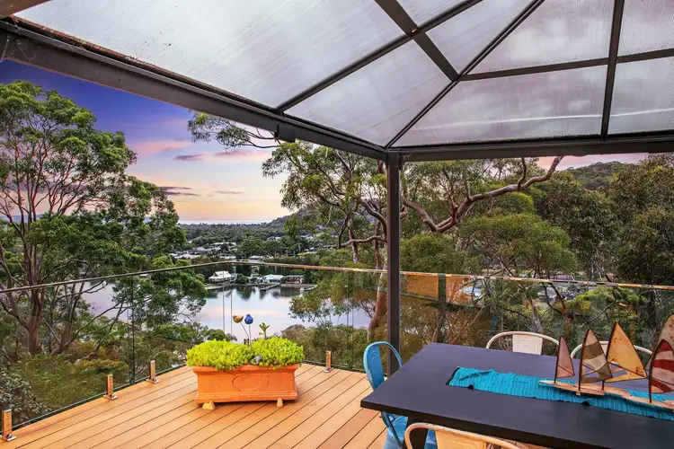 51 Horsfield Road, Horsfield Bay NSW 2256