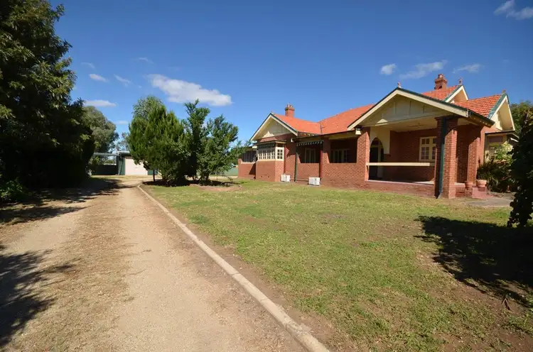 8 Rees Avenue, Boggabri NSW 2382