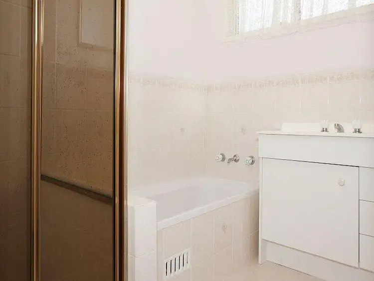 Fifth view of Homely house listing, 1/6 Thibault St, Tamworth NSW 2340