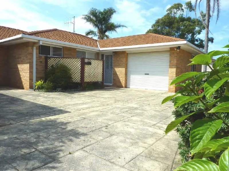 Main view of Homely villa listing, 2/11 Mayfair Pl, Forster NSW 2428