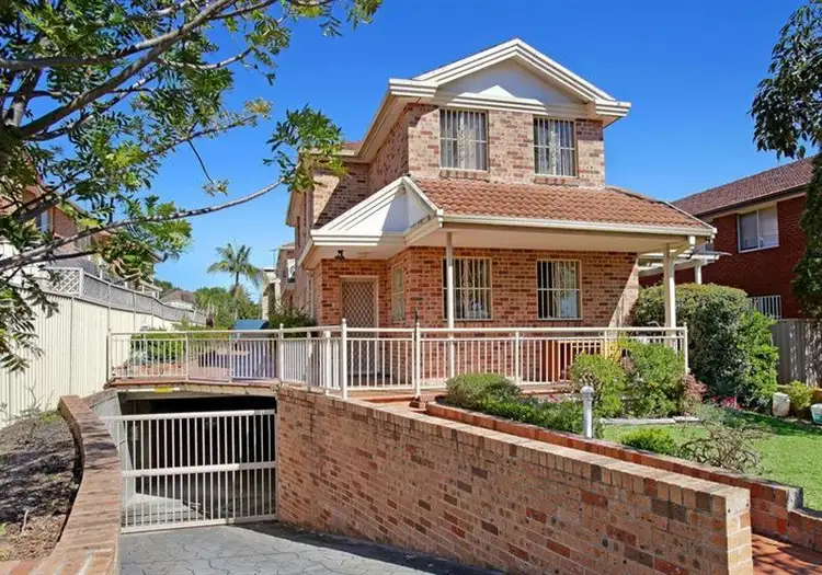 3/51 Gould St, Campsie NSW 2194