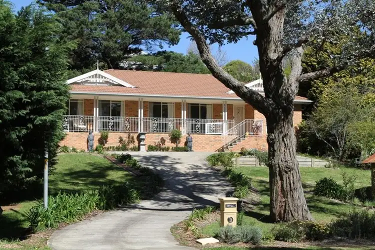 91 Railway Ave, Bundanoon NSW 2578