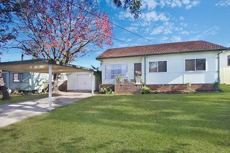 32 Macleay Cres, St Marys NSW 2760