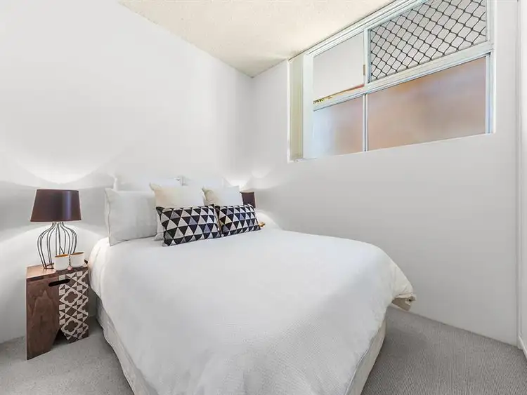 Fifth view of Homely unit listing, 3/33 Sarah St, Annerley QLD 4103