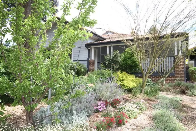 16 Brigadoon Dr, Bundanoon NSW 2578