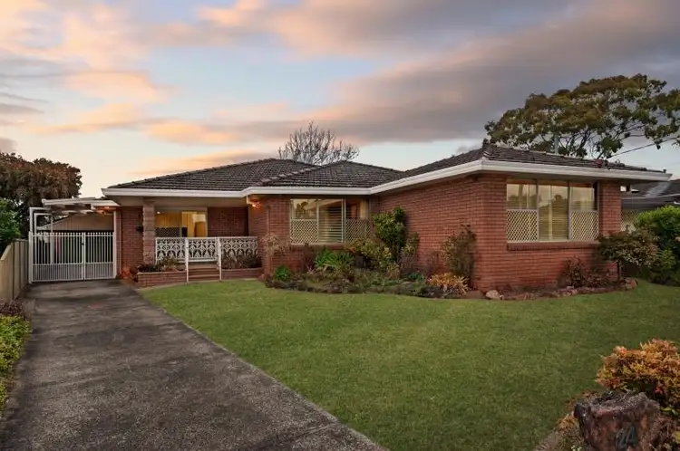 24 Sonter Ave, Woy Woy NSW 2256