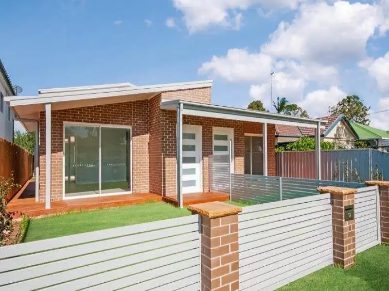 Main view of Homely townhouse listing, 1/12 Ridge St, Ettalong Beach NSW 2257