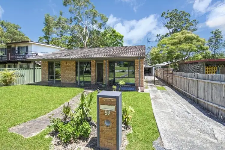 59 Leumeah Ave, Chain Valley Bay NSW 2259