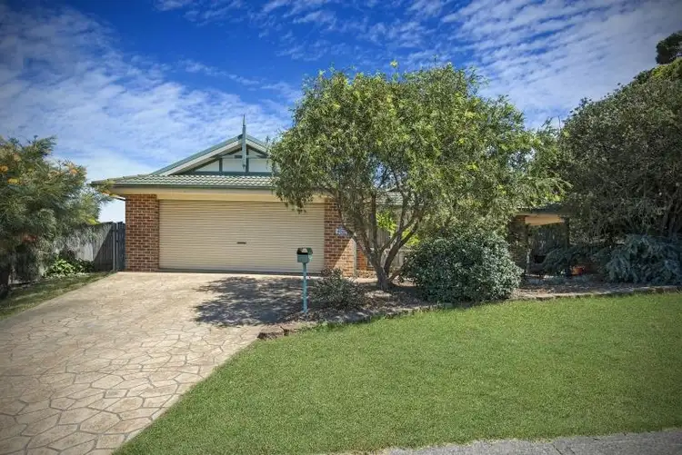 1 North Barrington Dr, Woongarrah NSW 2259