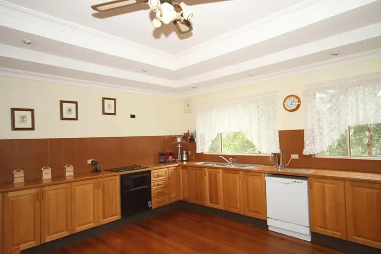 Fifth view of Homely house listing, 19 Banksia Ave, Tallong NSW 2579