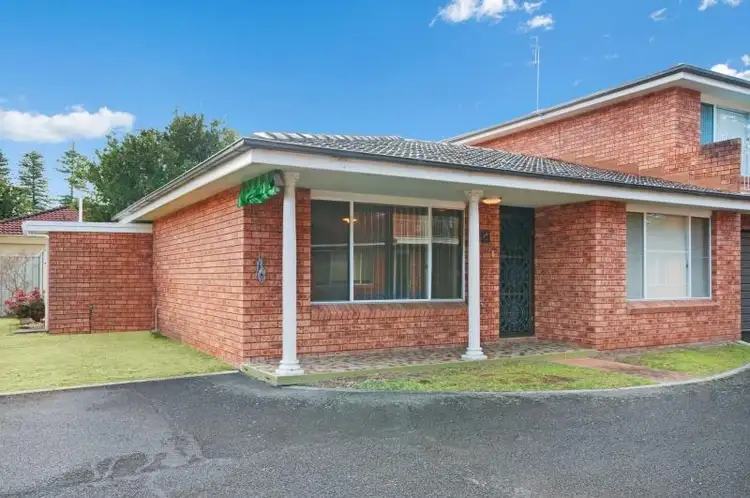 Main view of Homely villa listing, 4/68 Ocean Beach Rd, Woy Woy NSW 2256