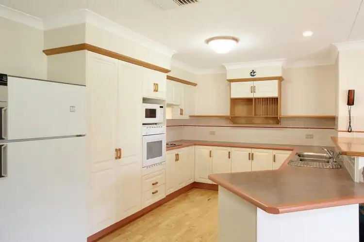 Fourth view of Homely house listing, 4 Clancy Ct, Tamworth NSW 2340