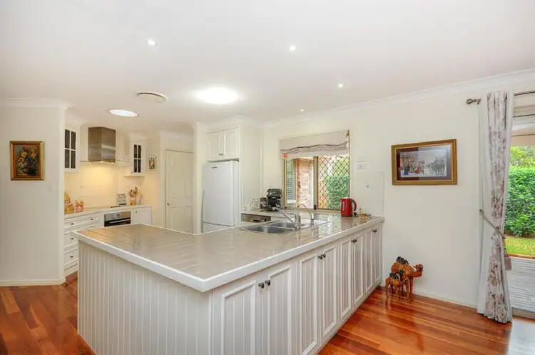 19 Silver Glade Dr, Elanora QLD 4221