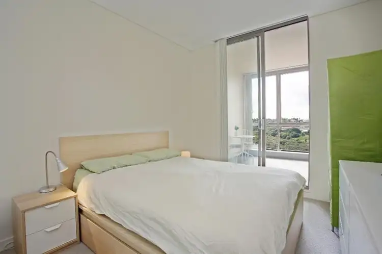 Fifth view of Homely apartment listing, 708/2 Discovery point  Pl, Wolli Creek NSW 2205