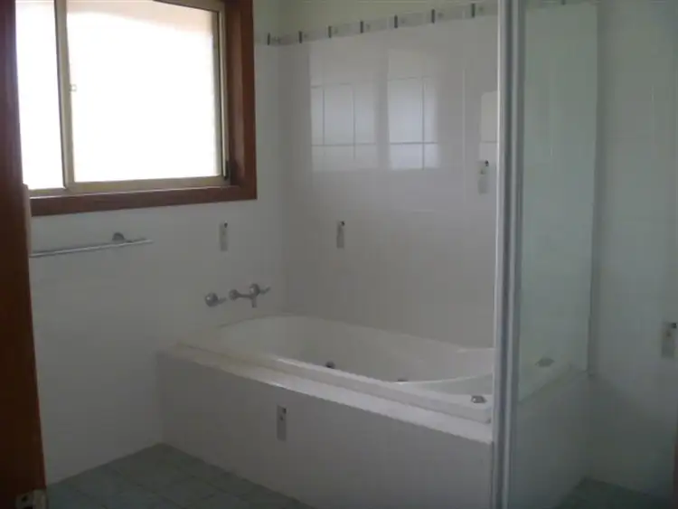 Third view of Homely villa listing, 8/25 Robertson St, Coniston NSW 2500