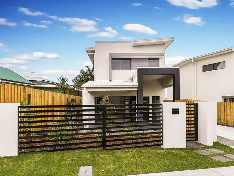 Main view of Homely townhouse listing, 1/8 Marvell St, Murarrie QLD 4172