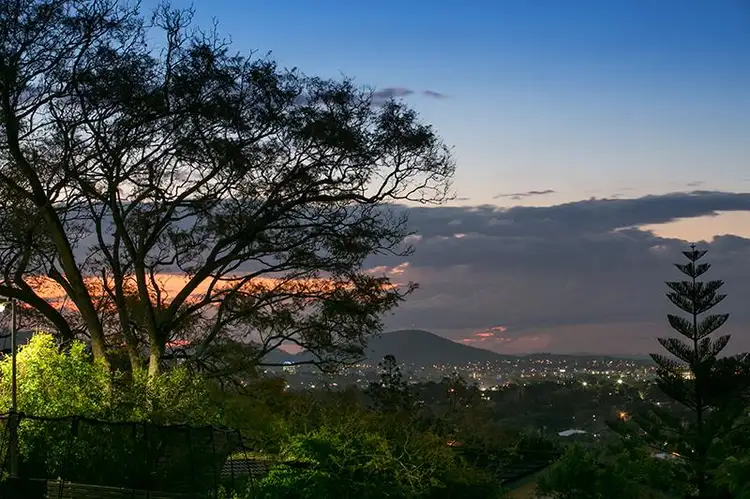 94 Bracken St, Moorooka QLD 4105