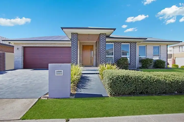 13 Crimson St, Jordan Springs NSW 2747