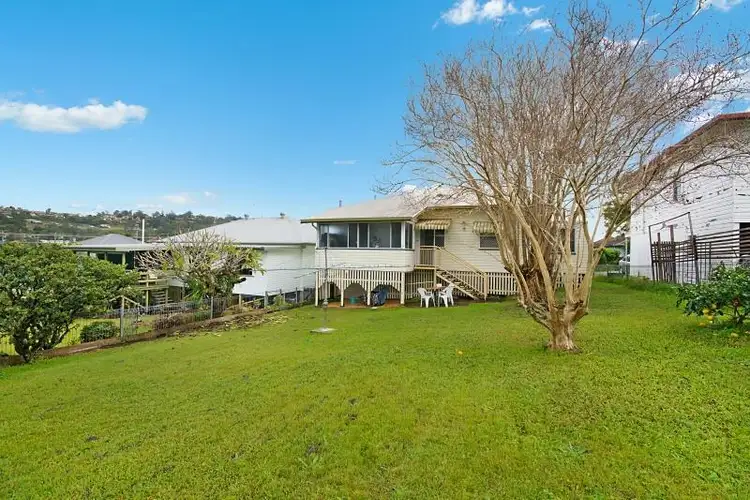 6 Gorton Ave, East Lismore NSW 2480