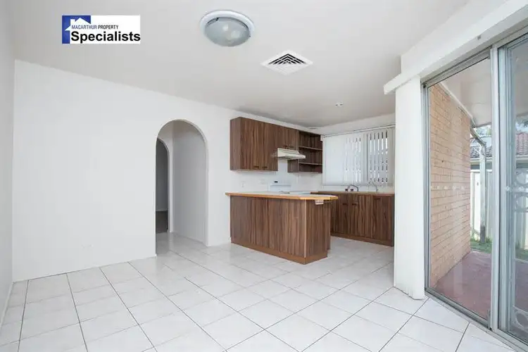 Fifth view of Homely villa listing, 19/7 Hanlon Cl, Minto NSW 2566