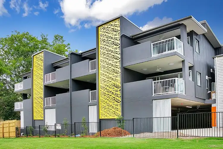 Main view of Homely unit listing, 10/15 Cottenham St, Fairfield QLD 4103