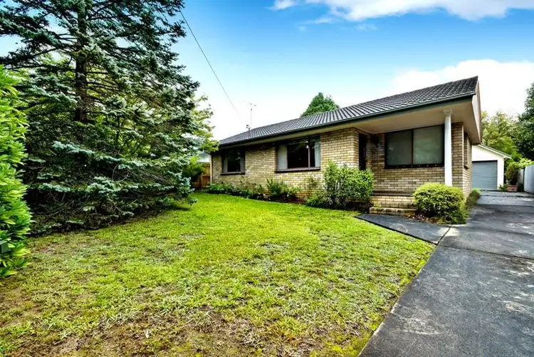 8 Hill Street, Bundanoon NSW 2578