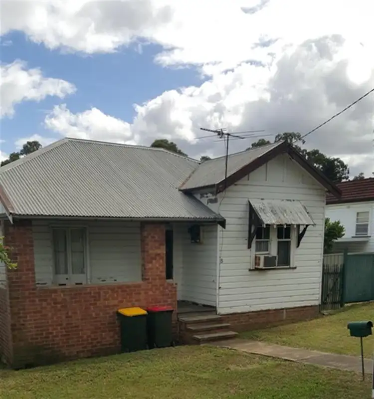 8 Taree Ave, Telarah NSW 2320