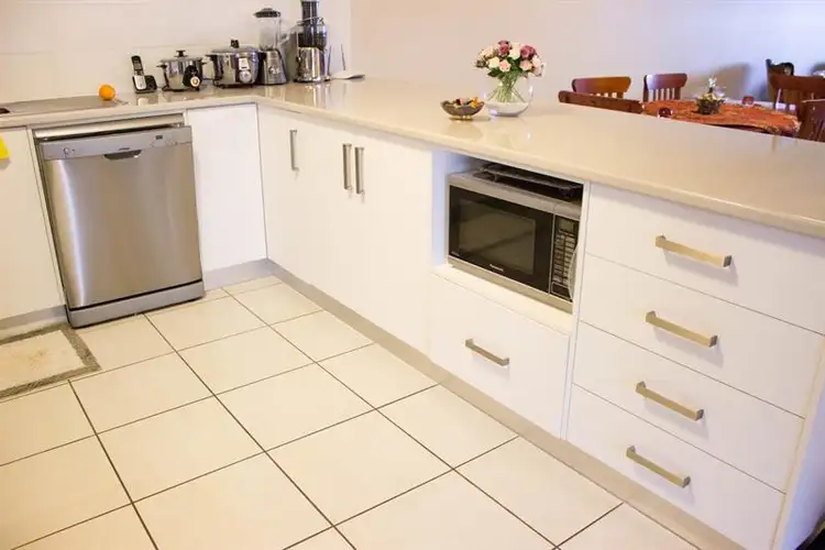Fifth view of Homely semi-detached listing, 8a & 8b Jonquil Ct, Dubbo NSW 2830