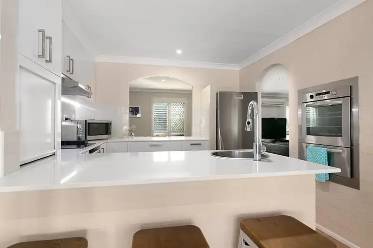 Fifth view of Homely house listing, 10 Birrilee St, Carina Heights QLD 4152