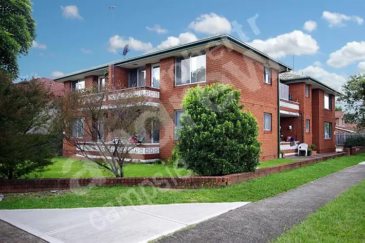 2/36 Claremont St, Campsie NSW 2194