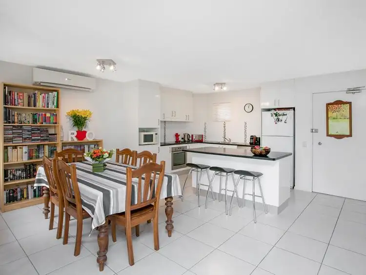 Fourth view of Homely apartment listing, 8/17 Ortive St, Yeronga QLD 4104