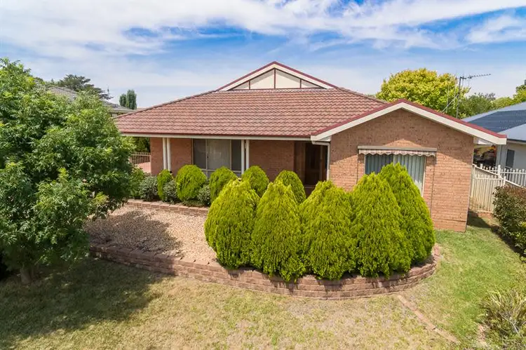 5 Terry Turner Dr, Orange NSW 2800
